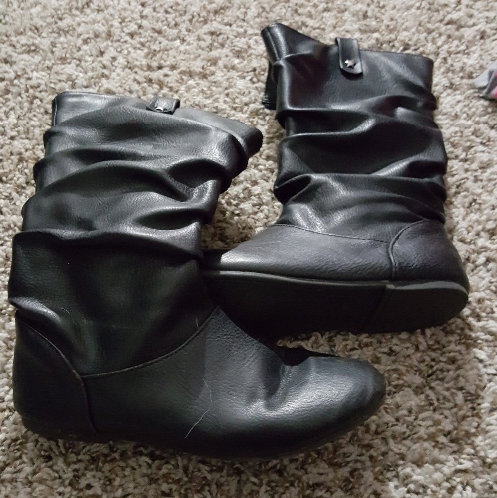 Black boots